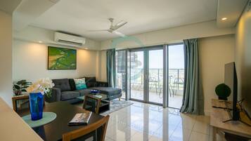 Apartment | 1 bedroom, desk