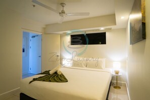 Apartment, Smoking | 1 bedroom, desk - Zen Ocean Pebble 1-br 1-ba Sea View Retreat (Darwin)