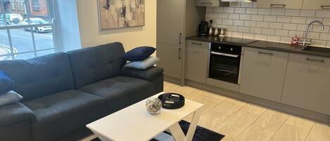 Apartment | Living area | TV