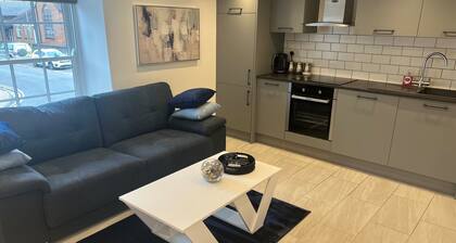 Stunning 1 Bedroom Apartment in Bicester Town
