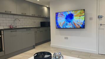 Apartment | Private kitchen | Fridge, microwave, oven, stovetop
