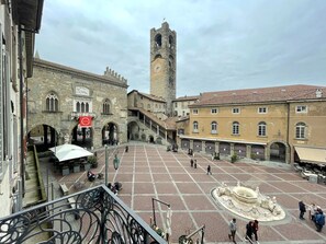 Terrace/patio - Best View Boutique Apartments  (Bergamo)