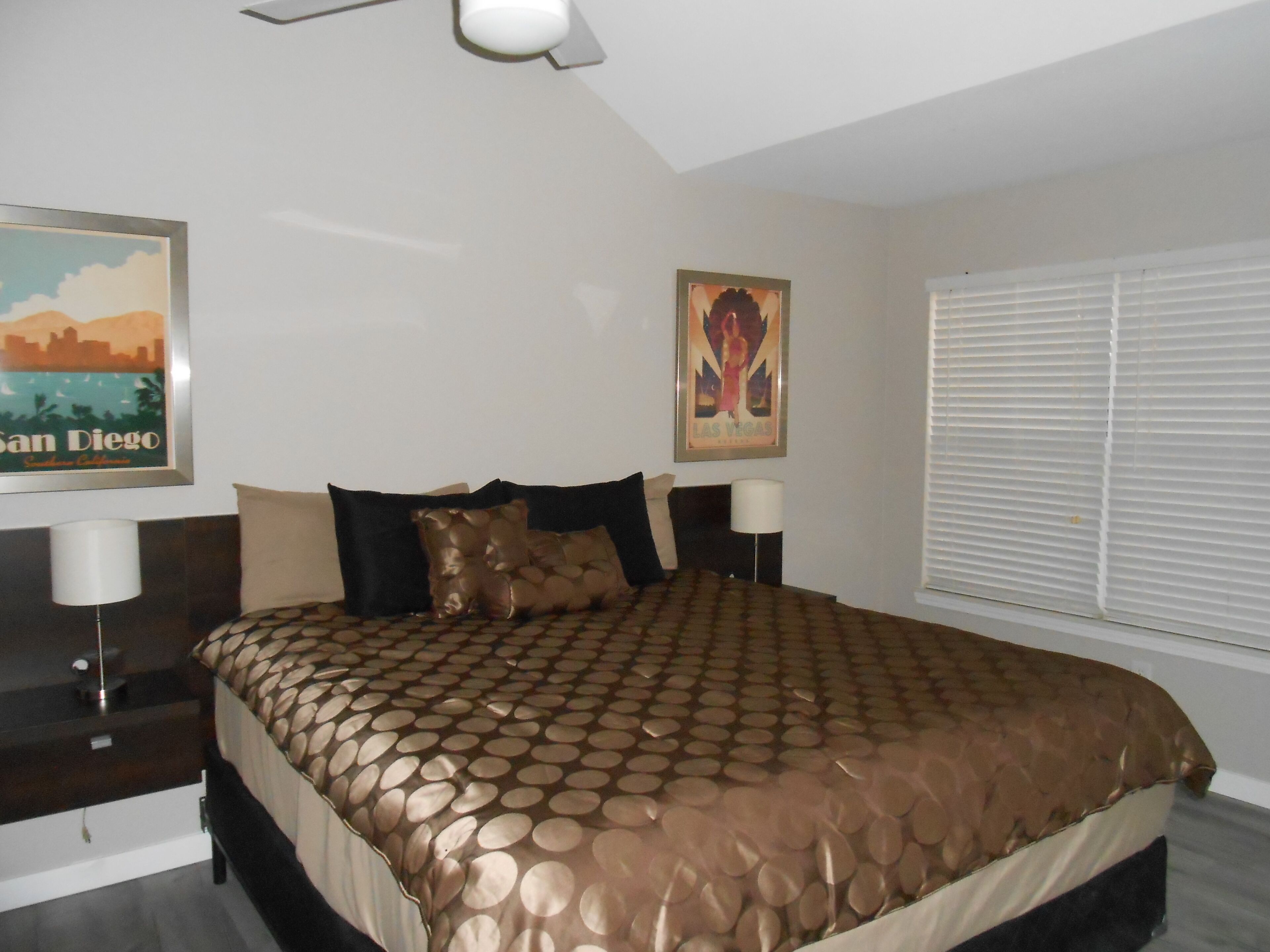 3 habitaciones, wifi gratis y ropa de cama 