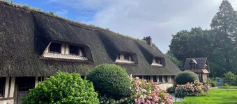 The Leblanc bedroom in the authentic and newly renovated cottage La Chaumière Normande