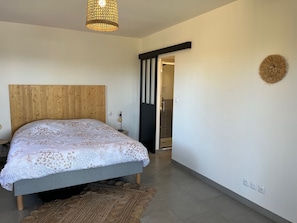 3 Schlafzimmer, Bügeleisen/Bügelbrett, Reisekinderbett, kostenloses WLAN