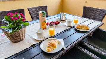 Family Apartment, 3 Bedrooms, Terrace, Sea View | Terrace/patio