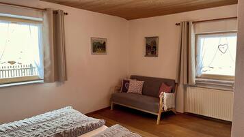 1 bedroom, travel crib, free WiFi, bed sheets