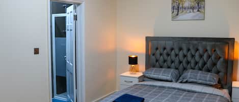 Suite – executive | Skrivebord for bærbar PC, strykejern/-brett og wi-fi (inkludert)