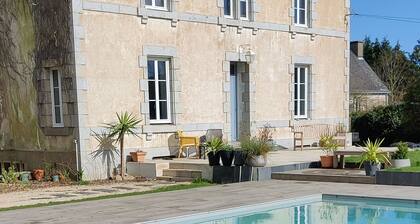 Maison de Campagne Avec Piscine à 15 Minutes des Plages !