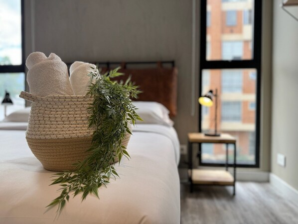 2 多间卧室、熨斗/熨衣板、床单