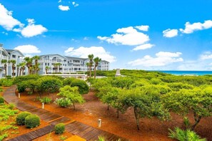 Property grounds - Watersound Waves B108-Sleeps 6-Gulf Views (WaterSound Beach)