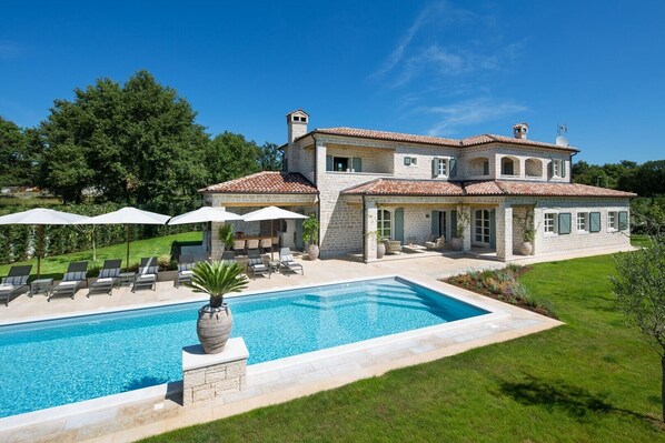 Pool - Beautiful Villa with Private Pool (Ladici)