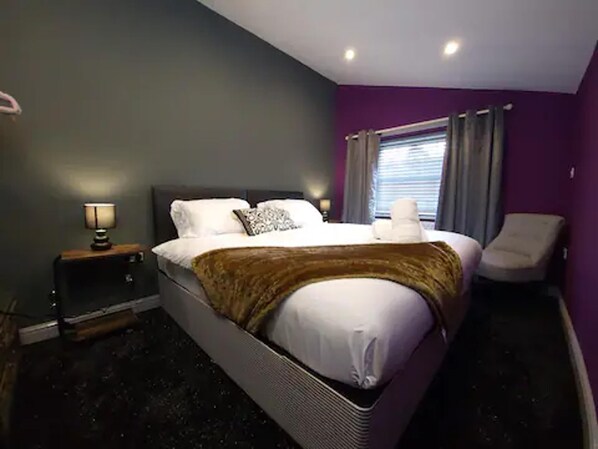 1 bedroom, free WiFi, bed sheets - Comfortable 1-bed Apartment in Liverpool Sleeps 4 (Liverpool)