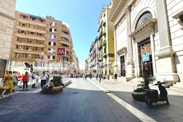 Nicht klassifiziertes Bild, 1 von 10, Schaltfläche