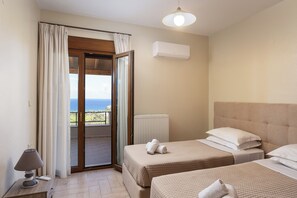 3 bedrooms, iron/ironing board, travel cot, free WiFi - Villa Aris, a serene Villa with 3BRs, with private outdoor Pool & BBQ area. (Rethymnon)