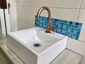 Bathroom - Edificio Raimundo Arjonas (Praia Grande)