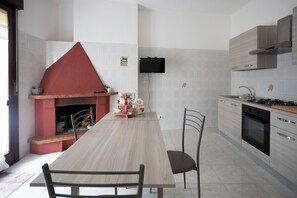 Deluxe Apartment | Living area