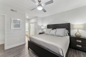 3 bedrooms, desk, iron/ironing board, free WiFi
