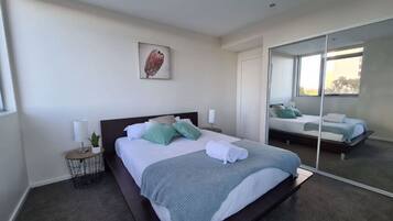 2 bedrooms, iron/ironing board, WiFi, bed sheets