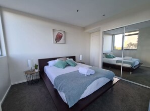 2 bedrooms, iron/ironing board, WiFi, bed sheets