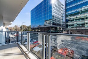 Property grounds - Absolutely spacious APT unit between ANU and City (Canberra)