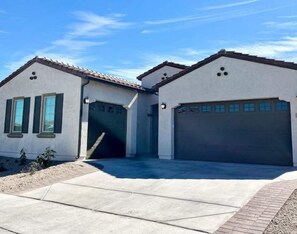 Exterior - Beautiful Casita with Mountain Views. 15 to 20 min from the airport  (Phoenix)