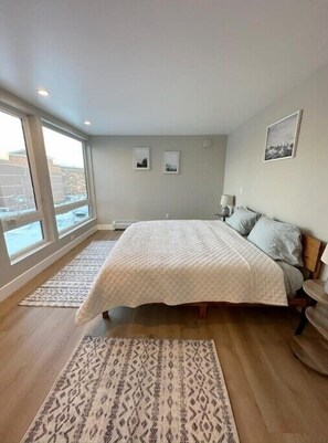 2 Schlafzimmer, Zimmersafe, Bügeleisen/Bügelbrett, kostenloses WLAN