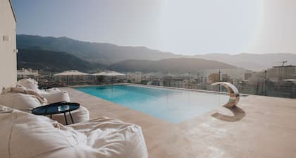 Infinity Hotel & More