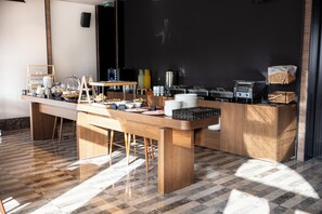 Free daily buffet breakfast