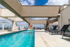 Pool - Studio next to Congonhas (São Paulo)