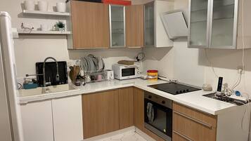 Micro-ondes, lave-vaisselle, bouilloire électrique