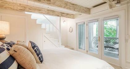 Tranquil Bayview Retreat ~ Year-Round Saltwater Hot Tub ~ Reserved Parking