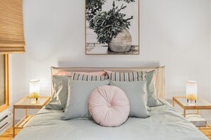 2 habitaciones, escritorio, wifi y ropa de cama 
