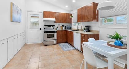 Spacious Urban Cabin in West Montreal - 4BR