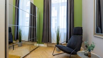 Deluxe Apartment | Laptop workspace, blackout curtains, soundproofing, iron/ironing board