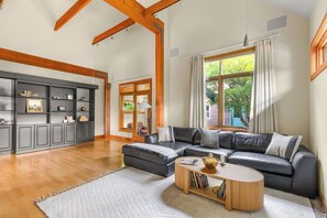 Smart TV, fireplace, offices