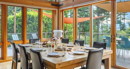 Curated art, luxe linens & indoor-outdoor fireplaces.