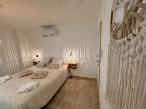 3 bedrooms, travel crib, free WiFi, bed sheets