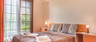 "AIWA" Cozy 3-bedroom apartment in wonderful Anatoli with WiFi, AC