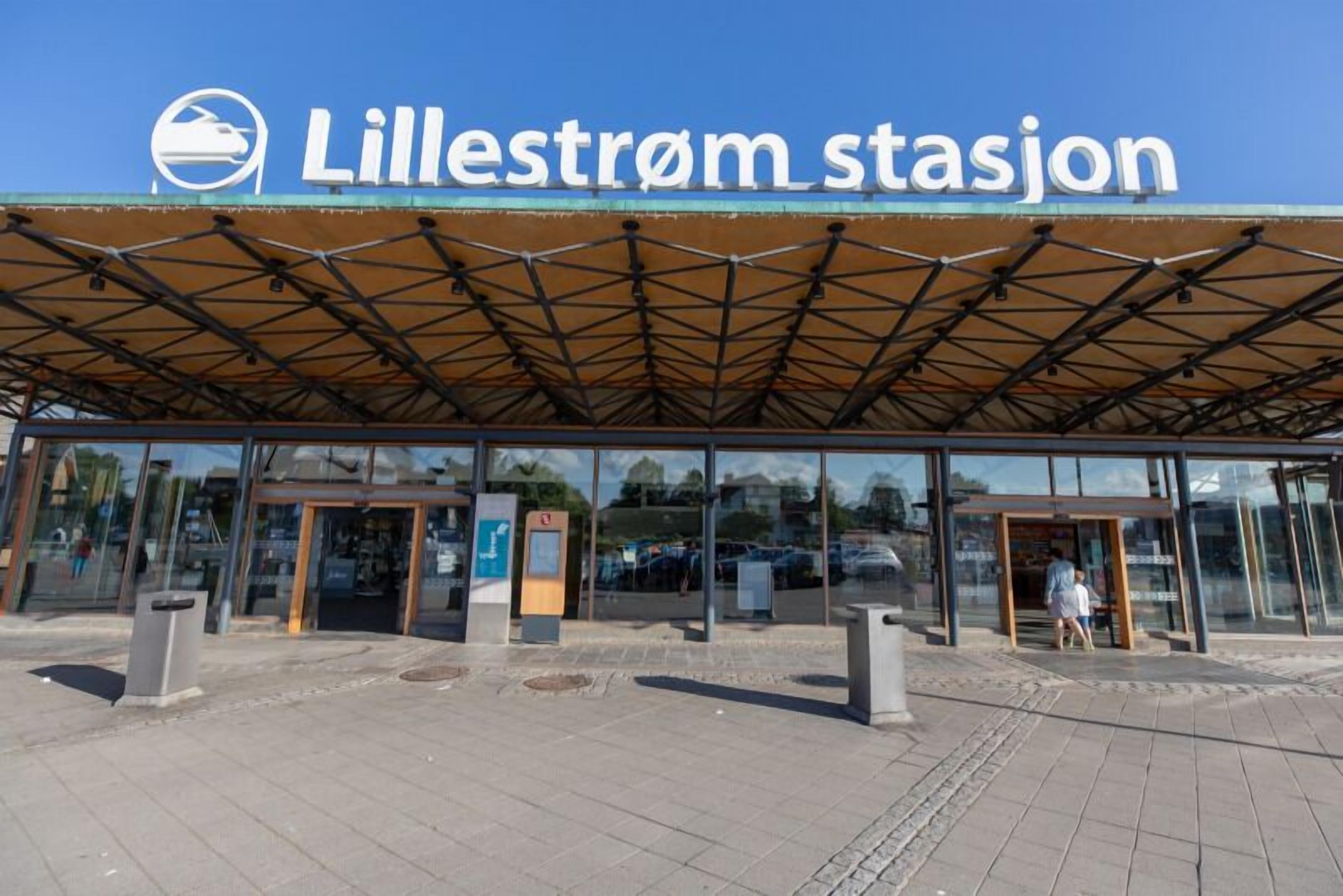 Train station shuttle