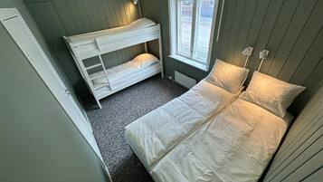 Quadruple Room, Shared Bathroom | 1 bedroom, desk, laptop workspace, iron/ironing board