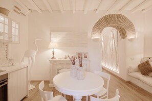 大冰箱、烤箱、炉灶、烤面包机