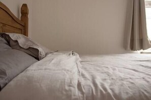 4 sovrum, strykjärn/strykbräda, wi-fi och sängkläder