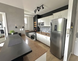 Geladeira, micro-ondas, liquidificador