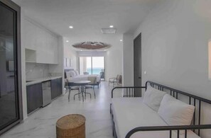 2 chambres, fer et planche à repasser, Wi-Fi gratuit, draps fournis