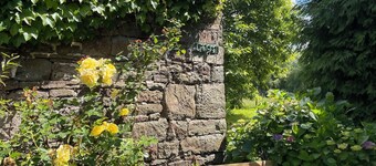 Grande Maison de Campagne Près de Granville , Famille et Animaux Bienvenus
