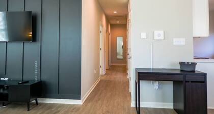 Stylish and NEW! Duke~Art Deco