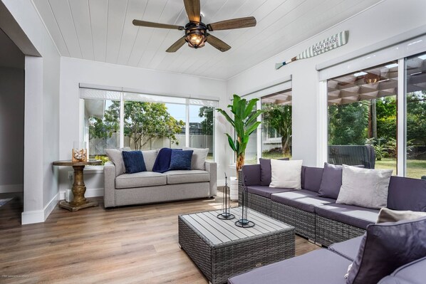 Exterior - Private Home 2 Miles From Siesta Key (Sarasota)