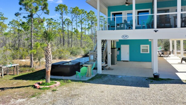 House, Berbilang Katil (Dolphin Daze Hideaway) | Tempat makan luar