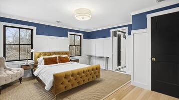 5 habitaciones, escritorio, tabla de planchar con plancha y wifi